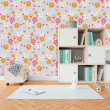 Kinderzimmer-Tapete mit floralem Muster und Katzen