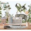 Fresque Murale Enfant Éléphant et Singes parmi les Grandes Feuilles