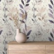 Papel pintado floral diseño elegante hojas acuarela en tonos malva y beige fondo claro