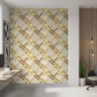 Papel pintado geométrico líneas cruzadas diseño moderno efecto metalizado tonos oro y beige