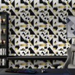 Geometrische Tapete Dreiecke modernes Design mit Farbverlauf in Weiß- und Schwarztönen